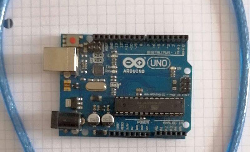 /czujnik-wilgotnosci-gleby/arduino-uno-r3.jpg